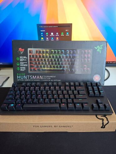 Клавиатуры: Клавиатура, Razer, Механическая, Проводное подключение, Размер: 75%