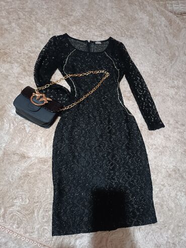 Ziyafət donları: Ziyafət donu, Mini, Bershka, S (EU 36)