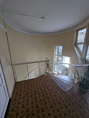 beta stores: Аренда офисов, 47 м², В административном здании, 1 линия — 2