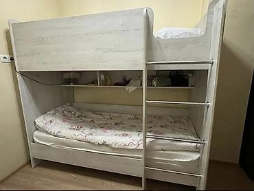 полк: Двухъярусная кровать с полками и лестницей - Компактная модель для — 3