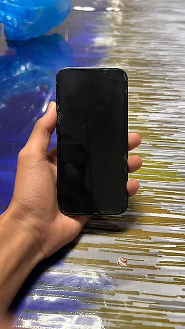 Мобильные телефоны и аксессуары: АКБ меняный IPhone 13, 128 ГБ, тёмный цвет корпуса. Характеристики и — 2