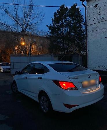 Hyundai: Hyundai Solaris: 2015 г., 1.6 л, Автомат, Бензин, Седан — 3