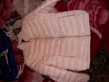 14 объявлений | lalafo.kg: Женская куртка 2XL (44), цвет - Розовый