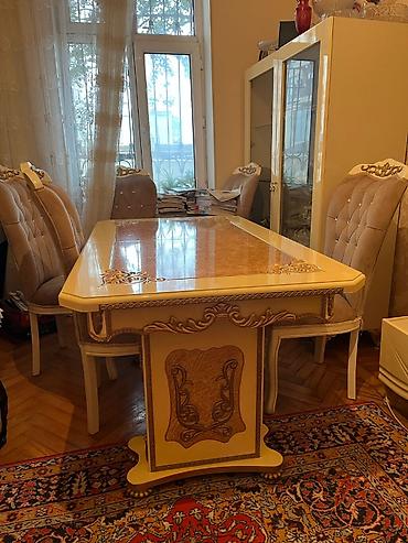 Mebel: Qonaq otağı üçün, İşlənmiş, Açılan, Dördbucaq masa, 6 stul — 6