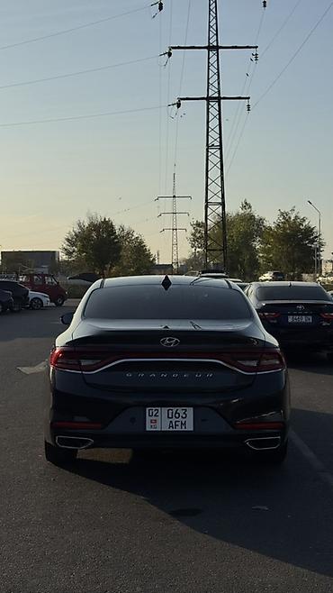 sonata nurais: Hyundai Grandeur: 2017 г., 2.4 л, Автомат, Бензин, Седан — 4