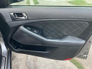 kia seronto: Kia Optima: 2 l | 2013 il Sedan — 6
