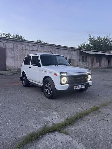 аренда нивы: ВАЗ (ЛАДА) 4x4 Нива: 2024 г., 1.7 л, Механика, Бензин, Внедорожник — 2