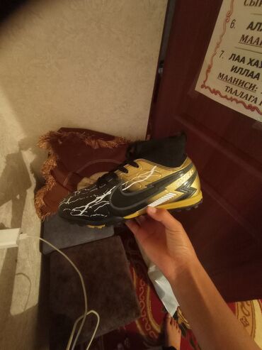 найки: Эркектердин спорттук костюму, M (EU 38), Nike, Жаңы, түсү - Сары, Өзү алып кетүү