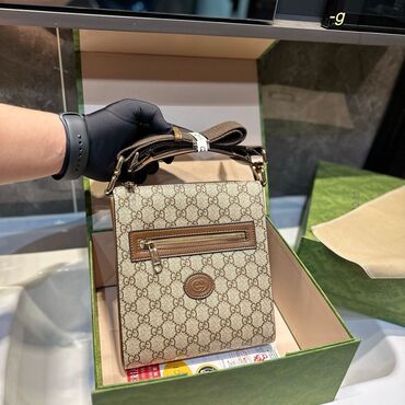 Другие сумки: Барсетка GUCCI LUX
Натуральная кожа 
В наличии 
Обсолютно новый