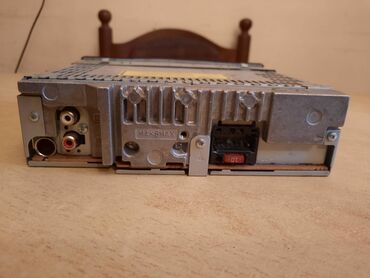 Audio oprema za auto: Maska za Pioneer radio za auto,kola

Nepoznato stanje — 2