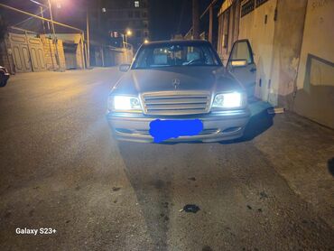 07 fara: Salam Mercedes C180 faraları .Qiyməti 200 azn.Əla vəziyyətdə