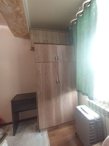 гардеробный шкаф для одежды: Шкаф для одежды, Б/у, Прямой, ЛДСП