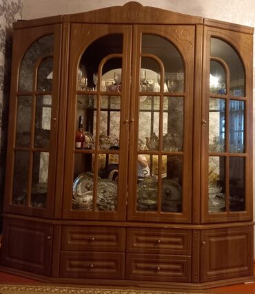 кухонная мебель на заказ в баку: İşlənmiş, Açılan, 4 qapılı Künc dolab, Stenka
