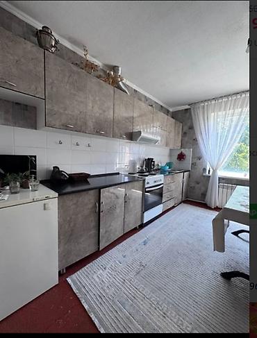 Продажа коттеджей и домов: 🏡 ПРОДАЁТСЯ МАНСАРДНЫЙ ДОМ 📍 Район: Ак-Ордо Ж/М 3 ✨ Характеристики — 5