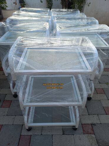 Rəflər, etajerkalar: ➡️Etajerkalar şüşəli,ağ və qara rənglərdə. Bir başa sexdən satış ən — 14