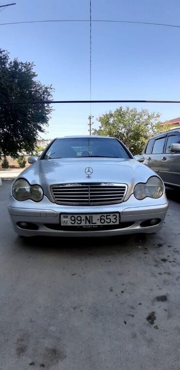Mercedes-Benz CL 220: 2.2 l. | 2000 il | Sedan