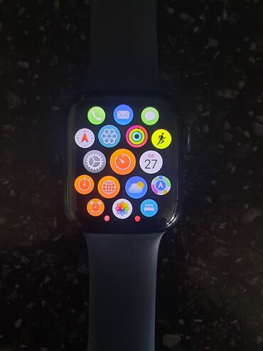 Смарт-часы: Apple Watch Series 7 (45 мм), алюминиевый корпус, черный/темно-серый