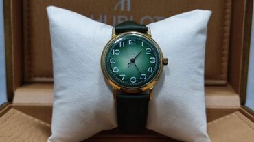 tek qaş üzükler: Qol saatı, rəng - Yaşıl lalafo.az -da tek qaş üzükler: Qol saatı, rəng - Yaşıl