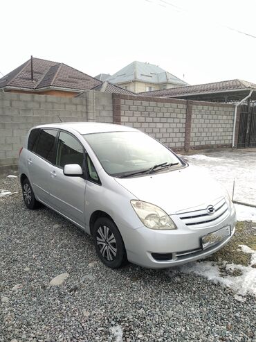 Toyota: Toyota Corolla Verso: 2003 г., 1.5 л, Автомат, Бензин, Минивэн