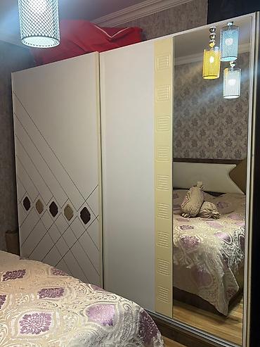 Dolab təcili endirim edildi ela veziyyetde 250azn. Uzunu 2.40