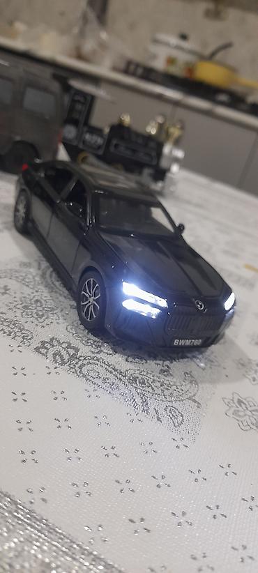 İncəsənət və kolleksiyalar: Bmw 760l modeli 1:32 ölçüdə səsli və işıqlı hər yeri açılır təzə — 1