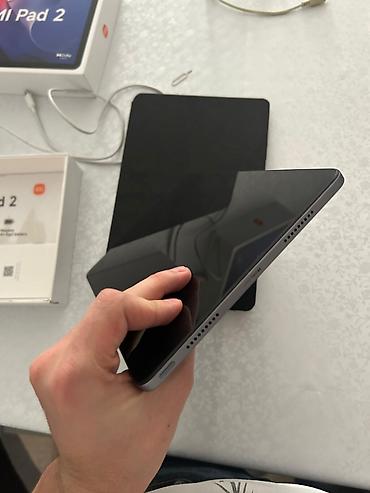 xiaomi netbook: Tam ideal vəziyyətdədir. Çatdırılma var. 20 günə yaxındır alınıb — 4