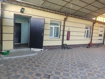 дом по дешевле: 40 кв. м, 2 бөлмө