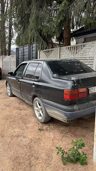 jac 9: Volkswagen Vento: 1995 г., 1.8 л, Механика, Бензин, Седан — 1