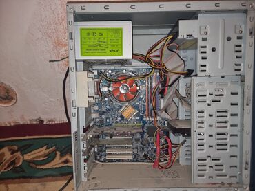 адаптер ethernet: Компьютер, ядролор - 2, Татаал эмес тапшырмалар үчүн, Intel Pentium, Камтылган видео карта, HDD