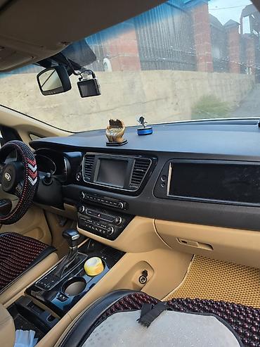 машина на час: Kia Carnival: 2019 г., 2.2 л, Автомат, Дизель, Минивэн — 3