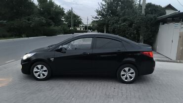 Hyundai: Hyundai Solaris: 2013 г., 1.6 л, Автомат, Бензин, Седан