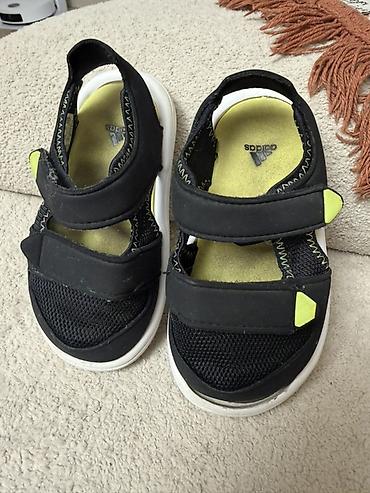 Другие детские вещи: Продаю детскую обувь 1) Кроссовки/туфли Tutubi - Размер: 24 р. - — 12