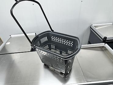 ручной весы: Пластиковая корзина для покупок на колесах - Объем ориентировочно — 5
