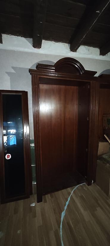 samdan: Klassik dizaynlı iri ölçülü qarderob korpusu - Material: tünd qoz — 2