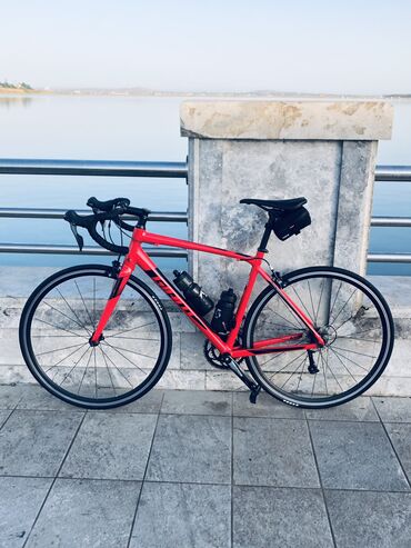 velosiped qiymetleri ucuz: İşlənmiş Dağ velosipedi Giant, 26", sürətlərin sayı: 7, Ünvandan götürmə