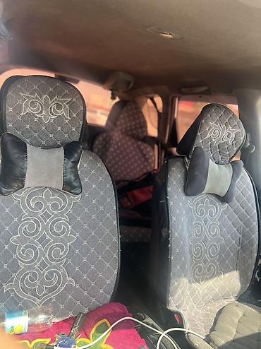 jak авто: Honda Jazz: 2003 г., 1.5 л, Механика, Бензин, Хэтчбэк — 3
