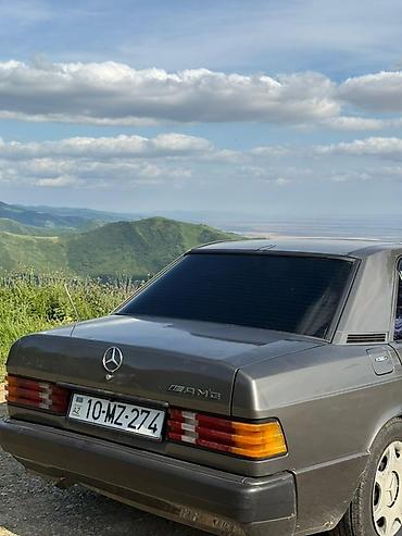 kia rio 2018: Mercedes-Benz 190: 2 l | 1991 il Sedan — 3
