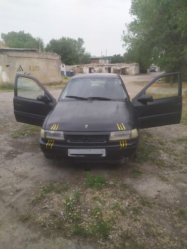 ролс роис: Opel Vectra: 1993 г., 1.6 л, Механика, Бензин, Седан