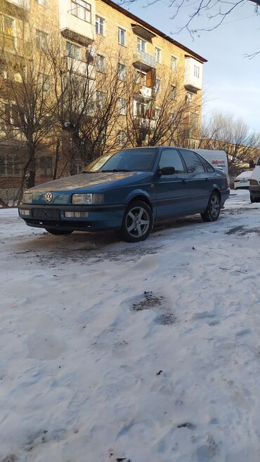 Volkswagen: Volkswagen Passat: 1992 г., 2 л, Механика, Бензин, Седан — 4