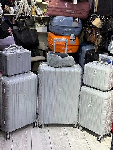 Чемоданы: Чемодан, Новый, Большой (более 70 л), Вращающиеся колеса на 360°, Кодовый замок, На колесах — 19