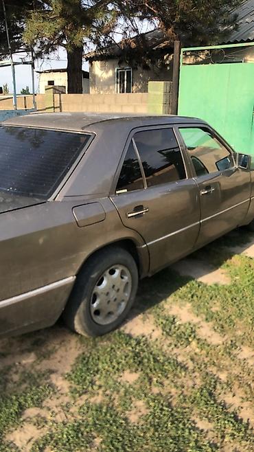 Продажа авто: Mercedes-Benz W124: 1989 г., Автомат, Седан — 5