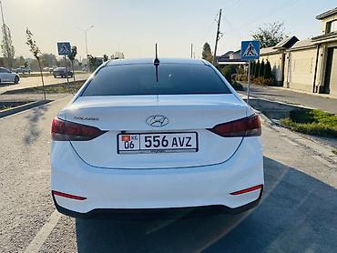 kla sorento: Hyundai Solaris: 2019 г., 1.6 л, Автомат, Бензин, Седан — 4