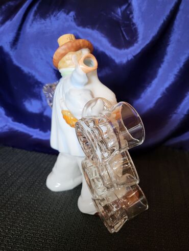 Čaše: Flasa nova za pice 1951 do 1974god. Lippelsdorf porcelan Istocna — 3