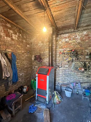 Продажа коттеджей и домов: Продаётся уютный мансардный дом вместе землей 23 гектара,построенный с — 18