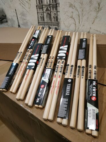 Барабаны: Барабанные палочки. Drumsticks. "Yamaha" и "Vic firth". Размеры: 5А и — 3