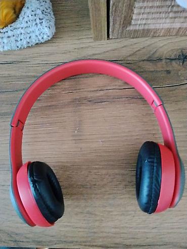 philips musiqi: Qulaqlıq – simsiz/BT over-ear model - Rəng: qırmızı-boz - Üstündə — 1