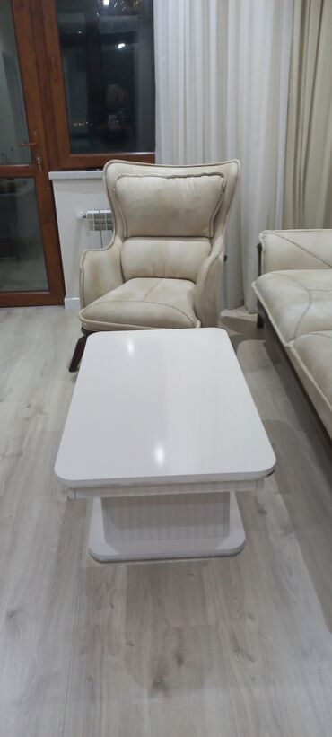 белый письменный стол: Yeni, Klassik divan, Qonaq otağı üçün, Açılmayan
