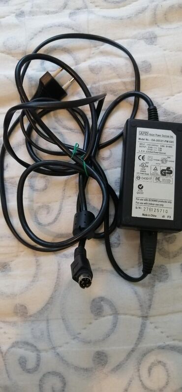 Adapter 12 v. Ispravno