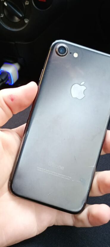 Apple iPhone: IPhone 7, 32 GB, Qara, Zəmanət, Kredit, Qırıq