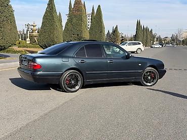 lasvit 1998: Mercedes-Benz E 240: 2.4 l | 1998 il Sedan — 8